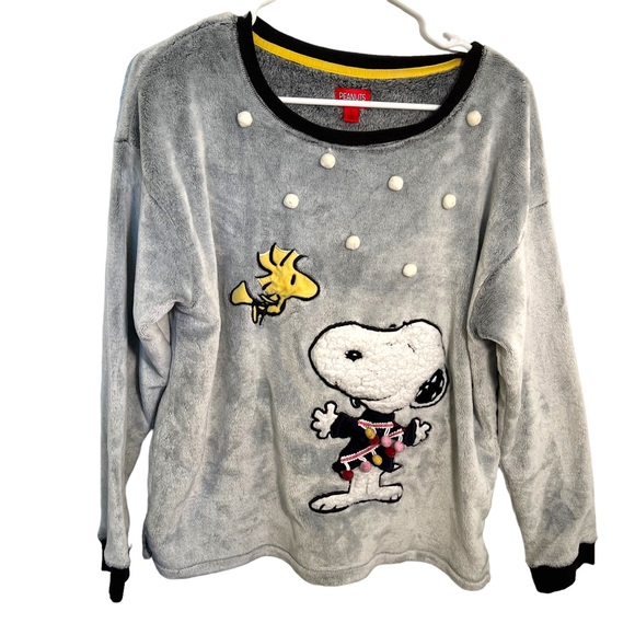 Peanuts | Tops | Peanuts Sweatshirt Snoopy Woodstock Holiday | Poshmark